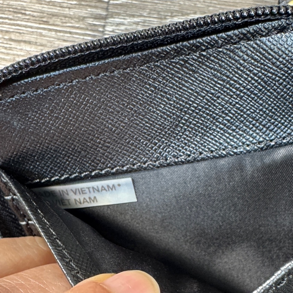 Coach Black leather Wristlet with Gold Accent - Picture 9 of 11